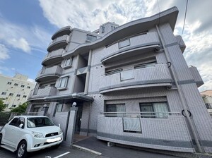 ファミール根津外観写真