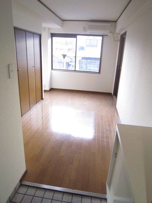 物件内観写真4　(居室)