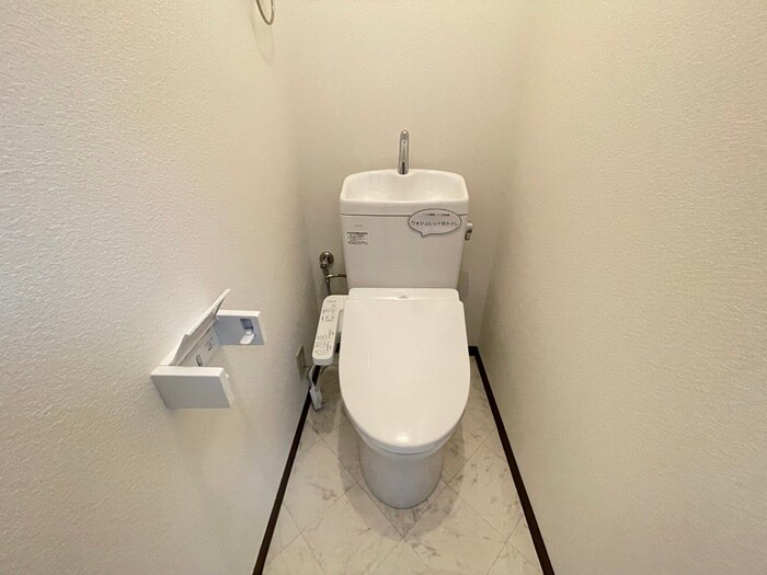 物件内観写真11　(トイレ)