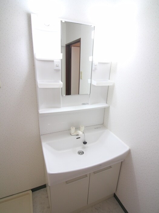 物件内観写真12　(洗面)