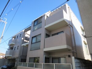 マドゥース桂外観写真