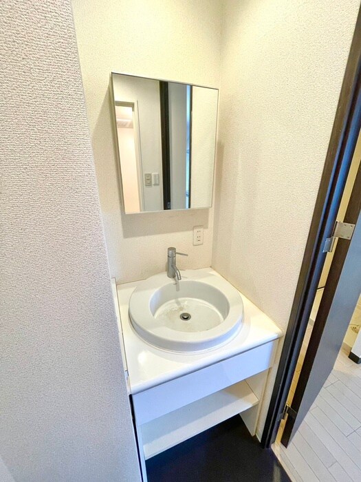 物件内観写真12　(洗面)