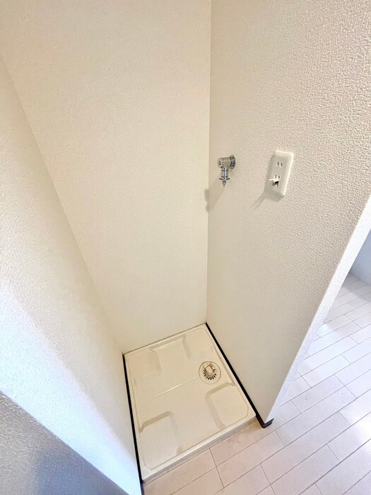 物件内観写真13　(洗濯機置場)