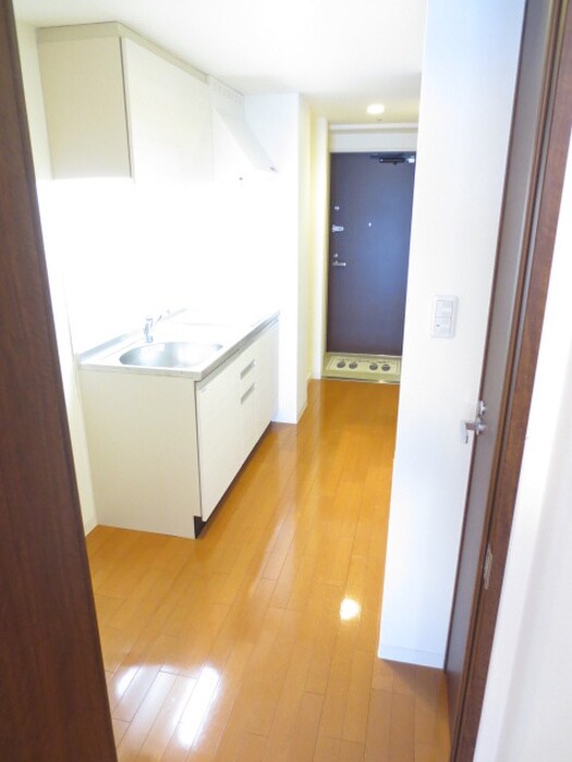 物件内観写真17　(廊下)