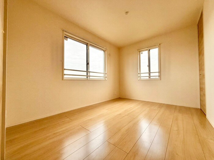 物件内観写真10　(居室)