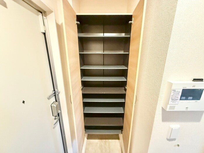物件内観写真17　(靴箱)