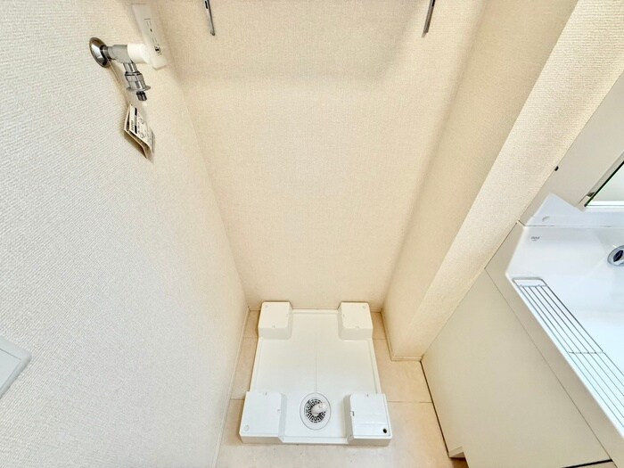 物件内観写真18　(洗濯機置場)