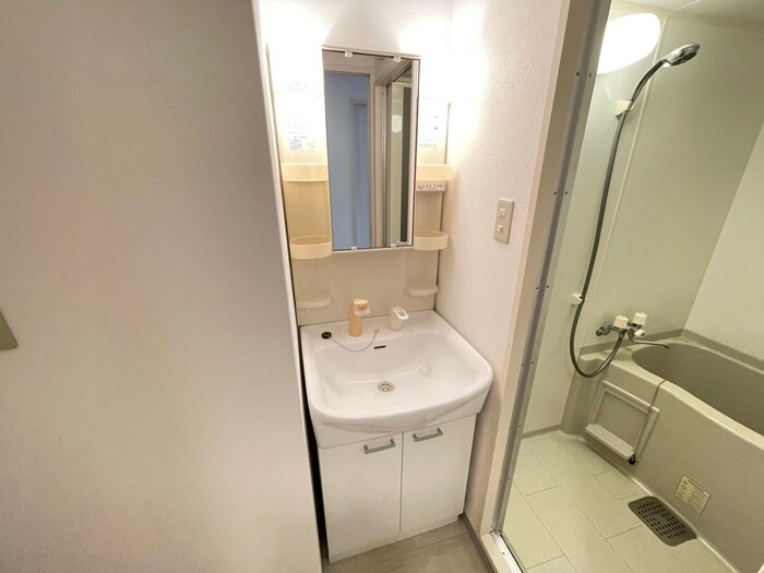 物件内観写真12　(洗面)