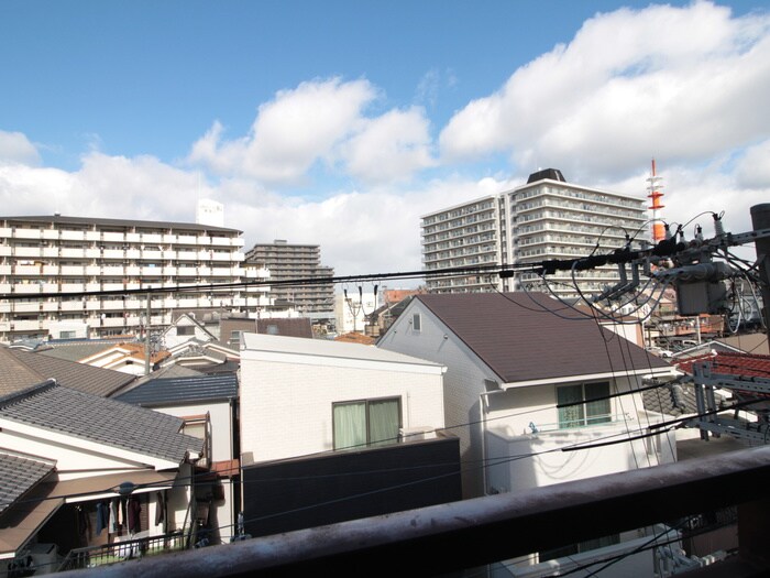 物件内観写真22　(室内からの展望)