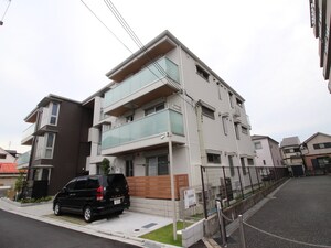 ウィキペディア外観写真