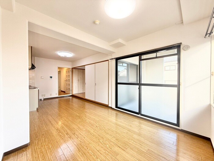 物件内観写真8　(居室)