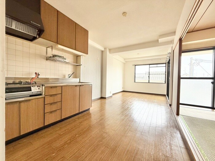 物件内観写真8　(居室)