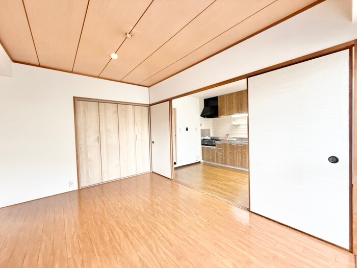 物件内観写真9　(居室)