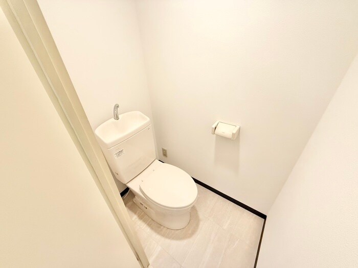 物件内観写真15　(トイレ)