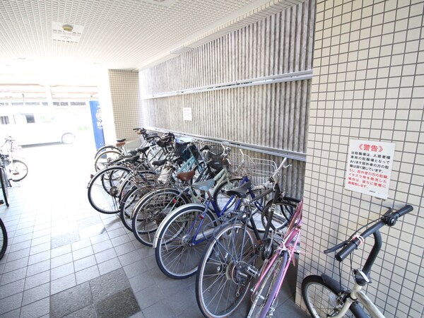 駐輪場
