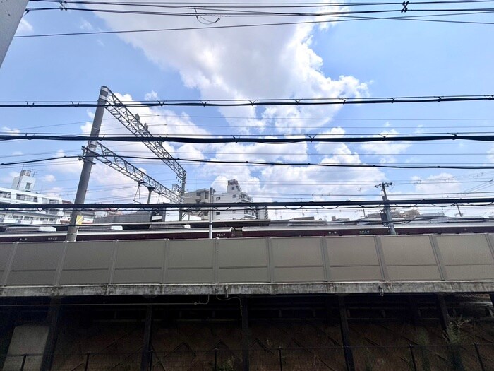 物件内観写真13　(室内からの展望)