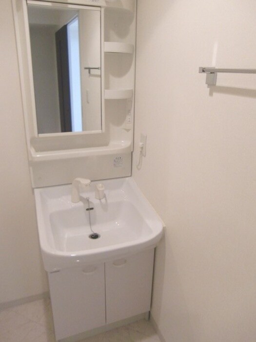 物件内観写真9　(洗面)