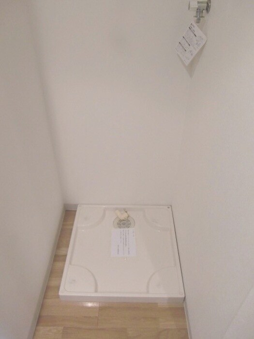 物件内観写真14　(洗濯機置場)