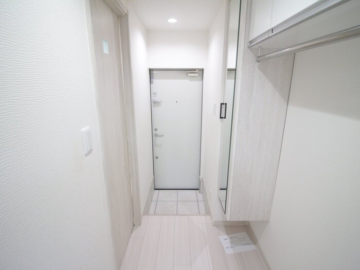 物件内観写真12　(廊下)