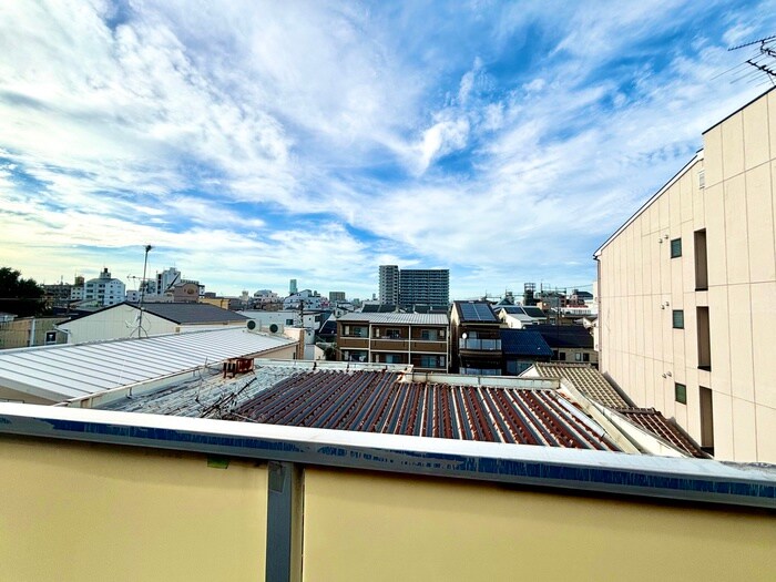 物件内観写真16　(室内からの展望)