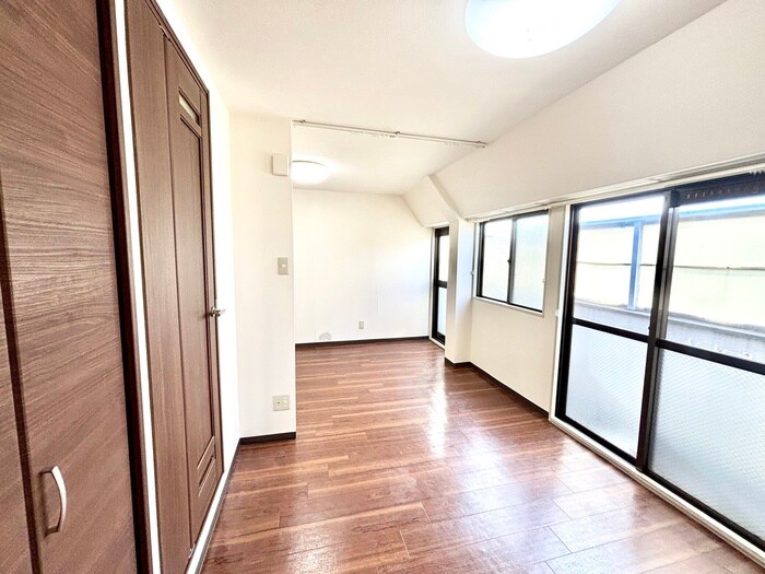 物件内観写真21　(居室)