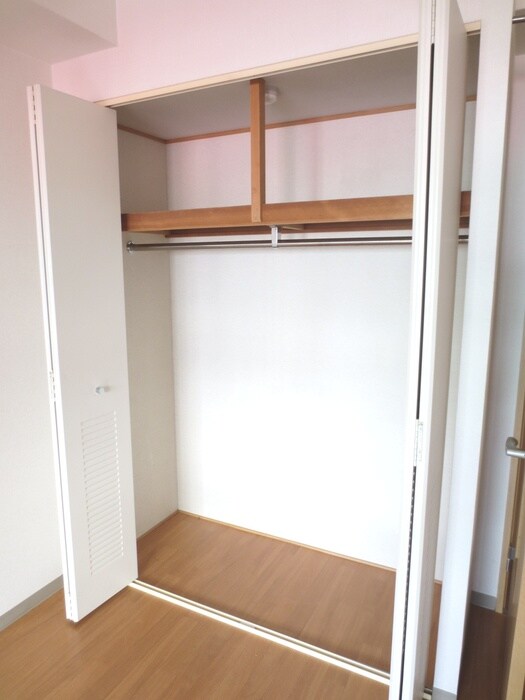 物件内観写真11　(収納)