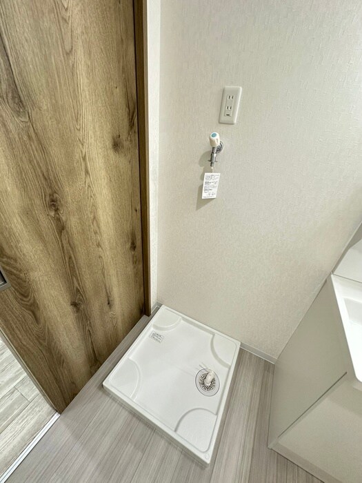 物件内観写真11　(洗濯機置場)