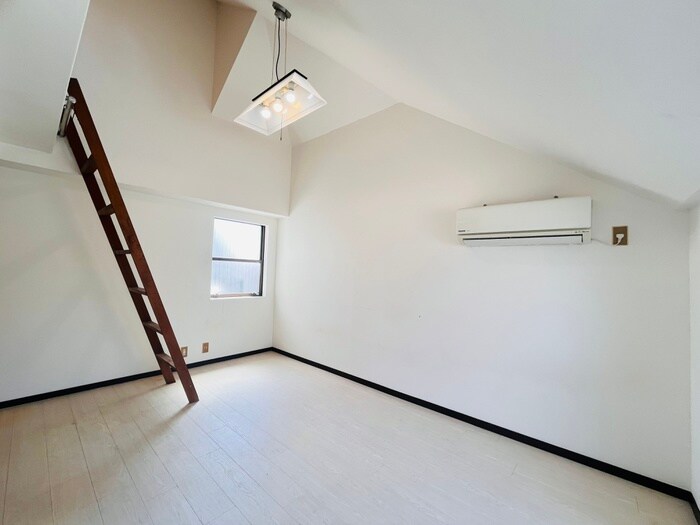 物件内観写真9　(居室)