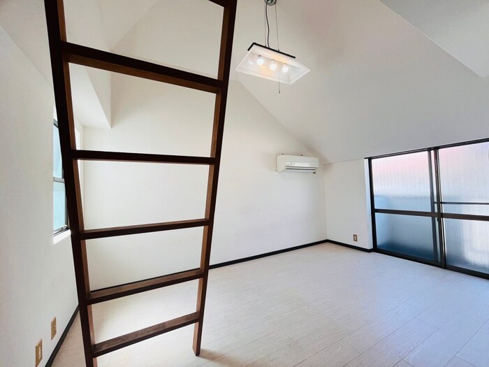 物件内観写真10　(居室)