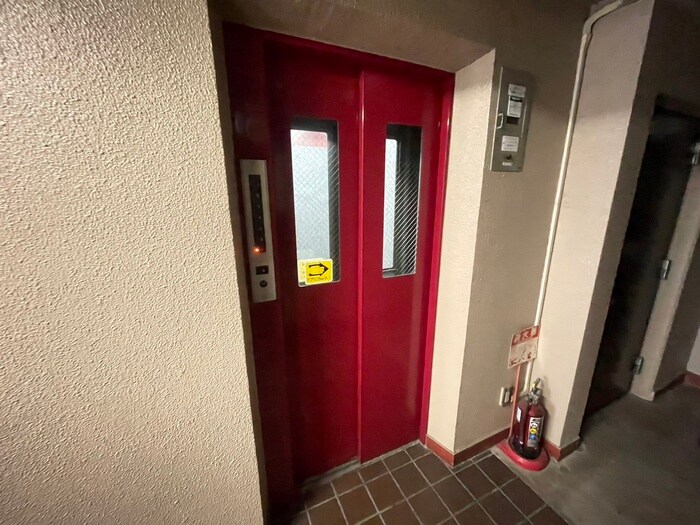 物件外観写真6　(建物設備)