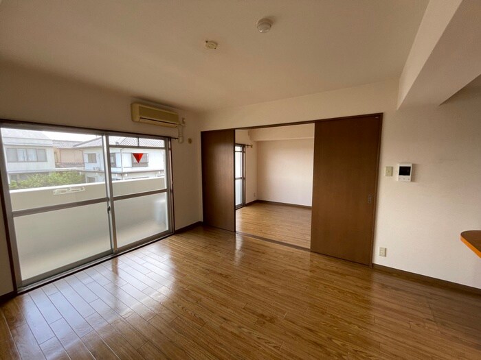 物件内観写真9　(居室)