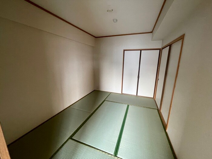 物件内観写真11　(居室)