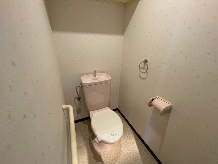 物件内観写真14　(トイレ)