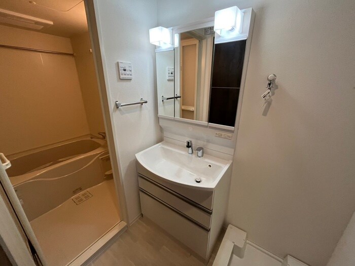 物件内観写真10　(洗面)