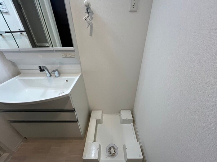 物件内観写真13　(洗濯機置場)