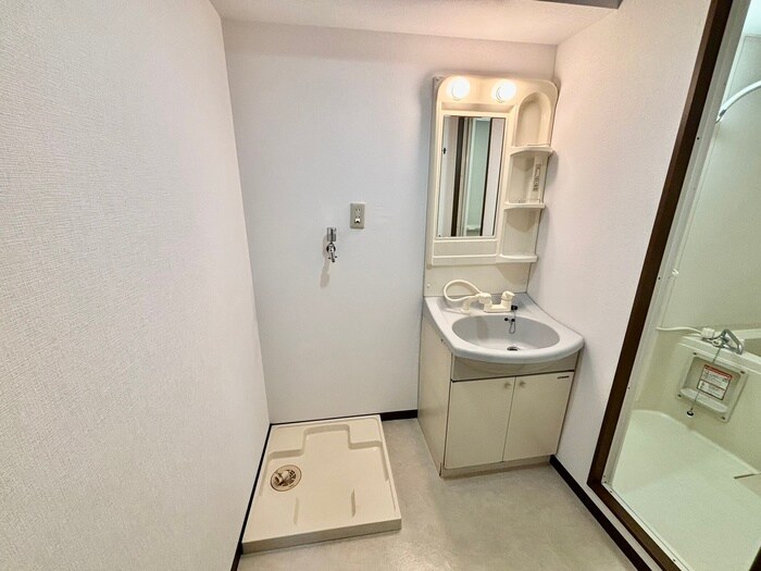 物件内観写真11　(洗面)