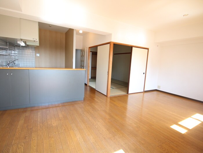 物件内観写真8　(居室)