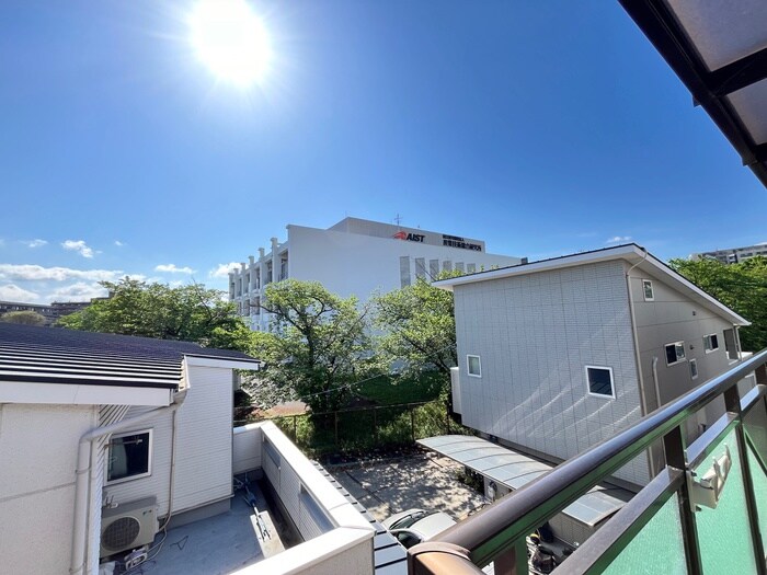 物件内観写真22　(室内からの展望)