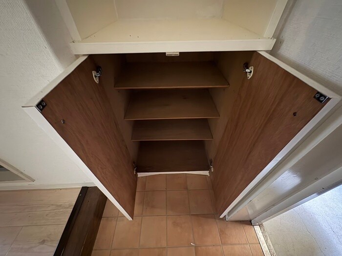 物件内観写真16　(靴箱)