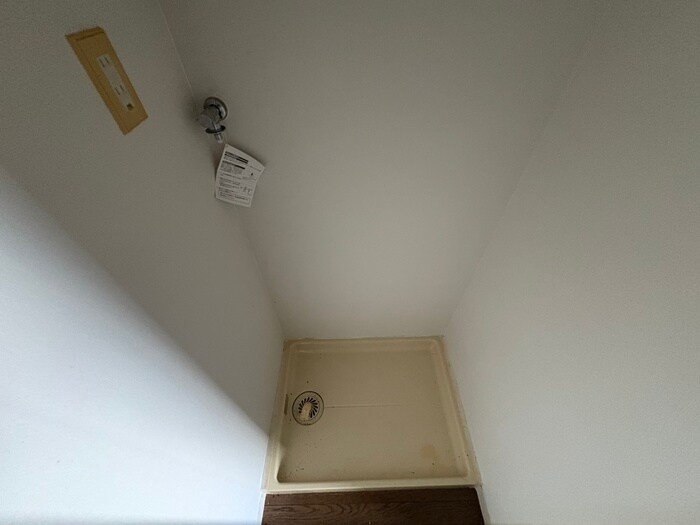 物件内観写真20　(洗濯機置場)