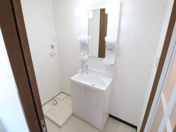 物件内観写真12　(洗面)