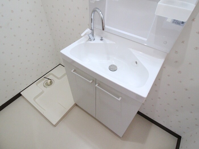 物件内観写真17　(洗濯機置場)