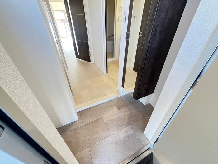 物件内観写真22　(玄関)