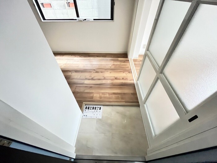 物件内観写真19　(玄関)