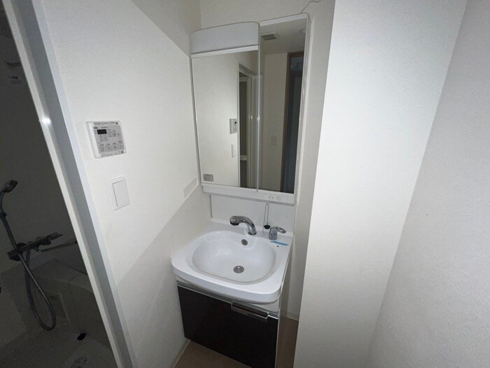 物件内観写真12　(洗面)