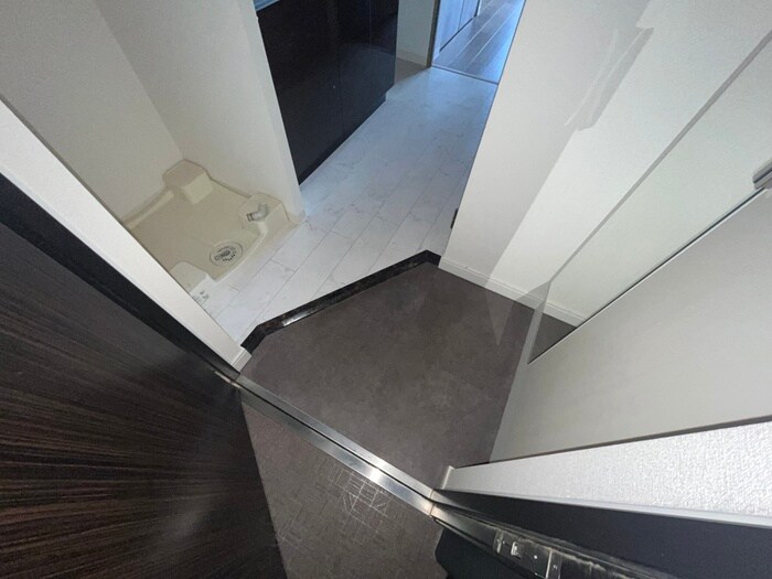 物件内観写真14　(玄関)