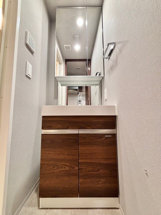 物件内観写真11　(洗面)