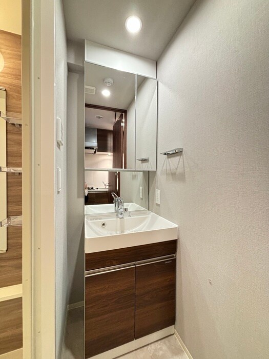 物件内観写真12　(洗面)