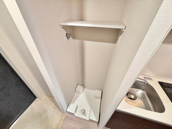 物件内観写真12　(洗濯機置場)