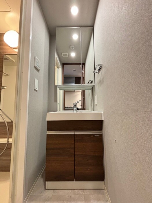 物件内観写真12　(洗面)